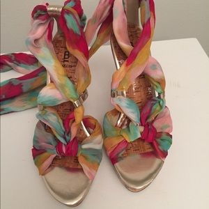 Bakers Tonya multi color Scarf Tie Heels.